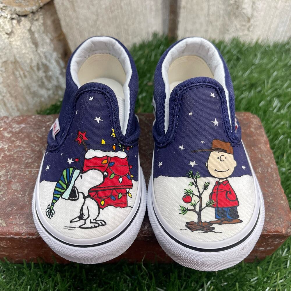 VANS Charlie Brown Snoopy Christmas Slip Ons Toddler 4.5
